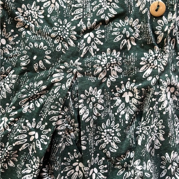 Vintage Green and cream floral romper - Picture 7 of 9